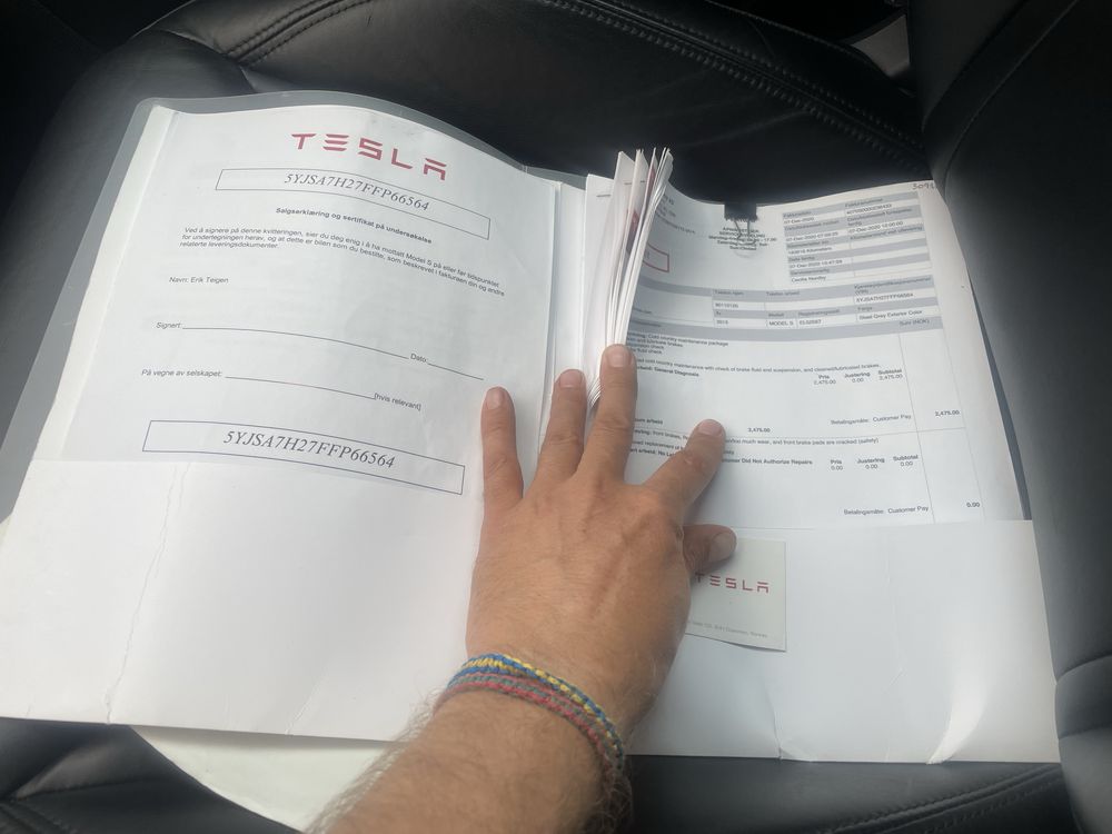 Tesla model S P85D