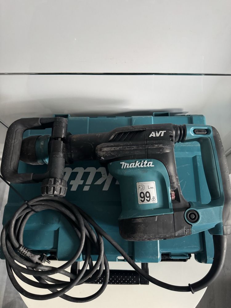 Młot Kujący Makita  HM 0871c
