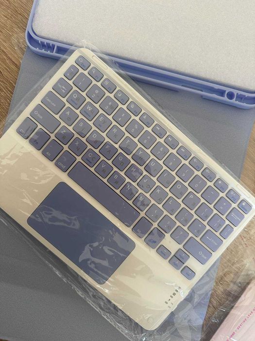 Комплект с клавиатурой и мышкой Apple iPad 9.7 10.2 10.9 11