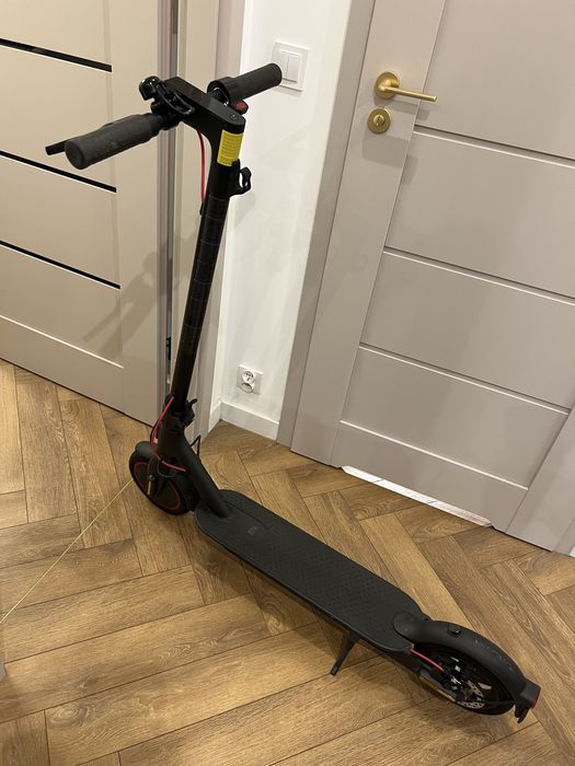 Hulajnoga elektryczna Xiaomi Mi Electric Scooter M365 Pro 2 Black