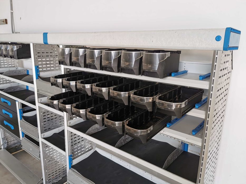 Zabudowa serwisowa warsztatowa regał samochodowy serwisowy SORTIMO