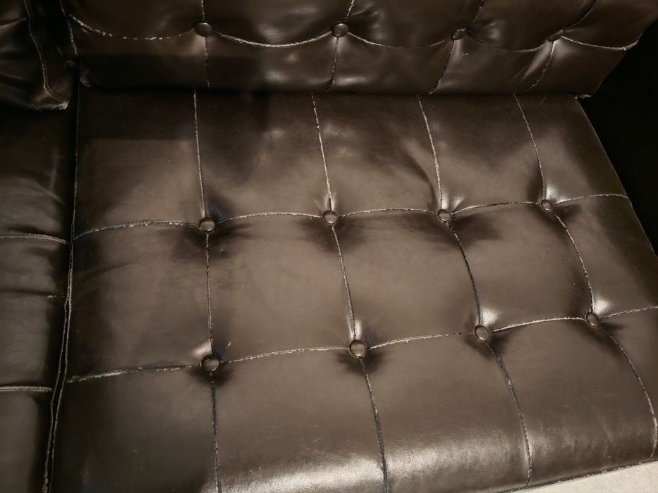 Sofá pele genuíno 3 lugares