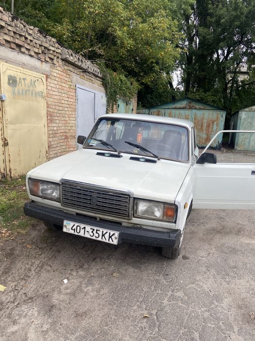 Ваз 2107.