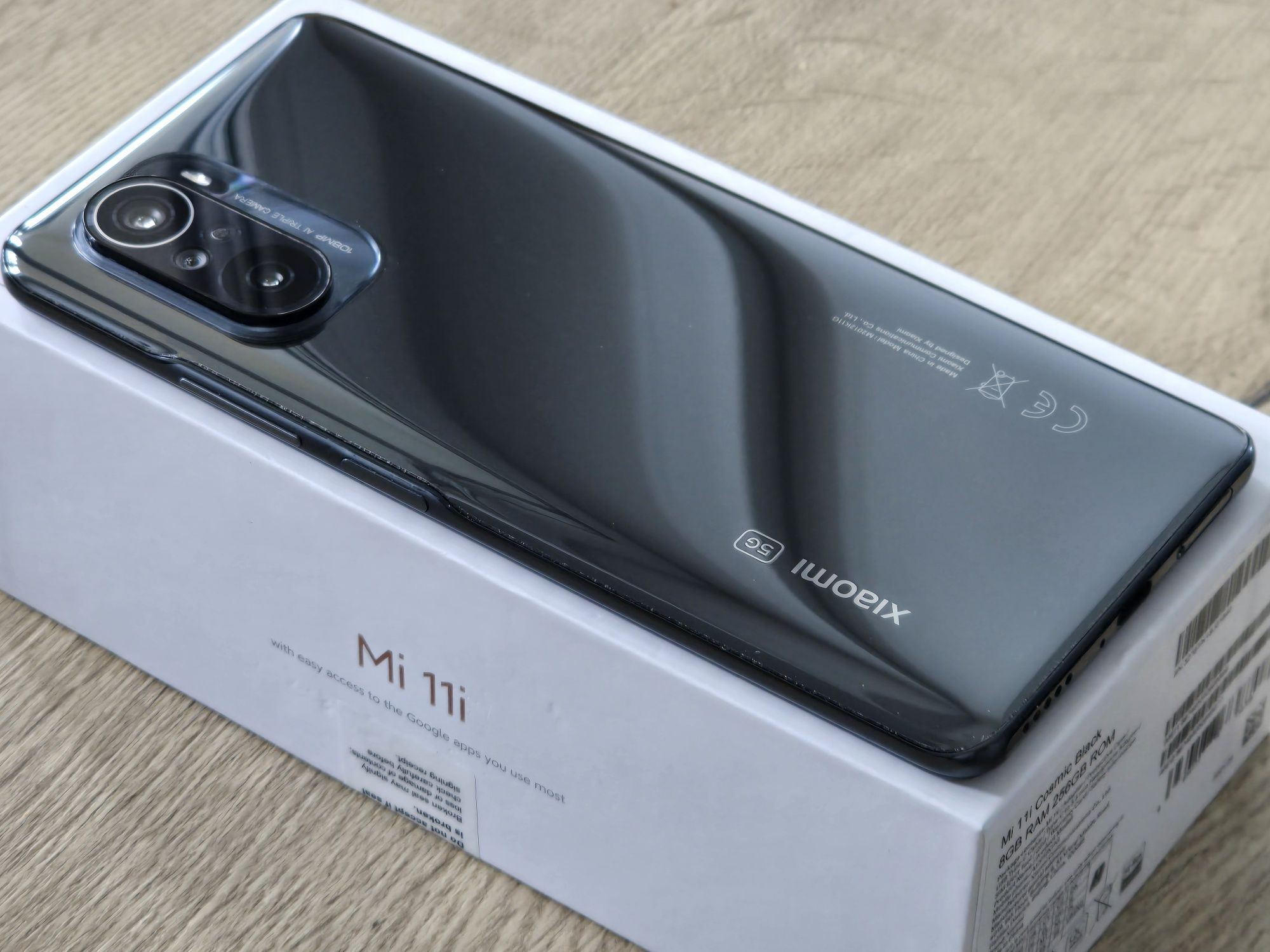 Smartfon Xiaomi Mi 11i 5G 8/256GB Czarny