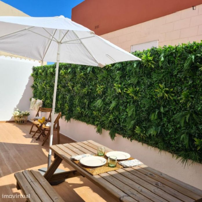 Quarto - localizado em Telheiras Lisbon