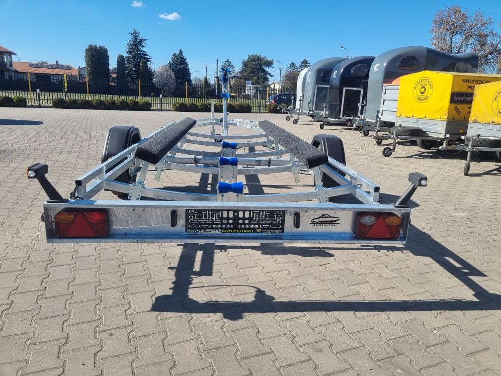 Przyczepa do łodzi podłodziowa jednoosiowa Dmc 1000kg inne do 780m dł