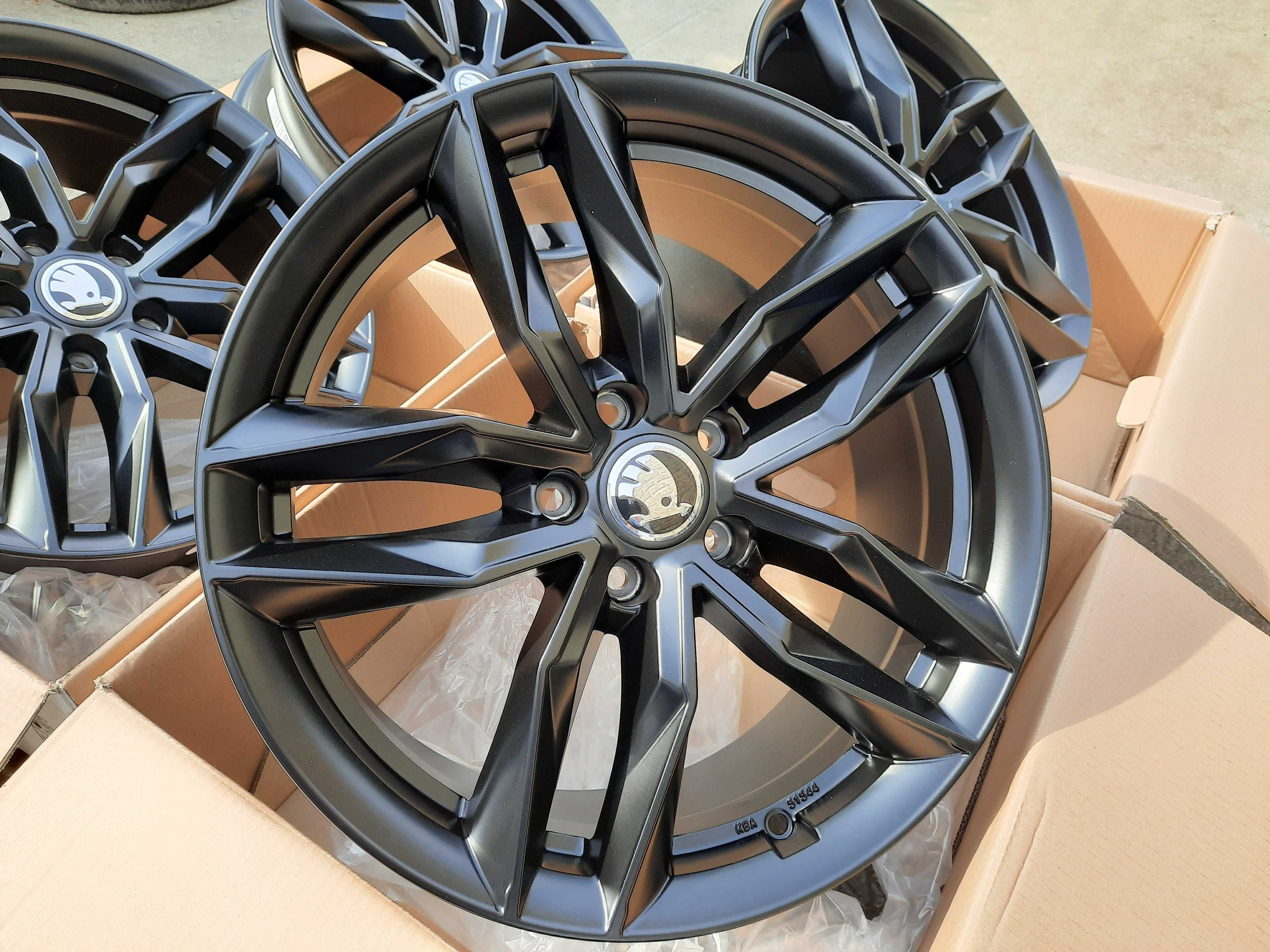 Alufelgi NOWE SKODA 18 5x112 Karoq Octavia Scout Yeti CZARNY MAT RS3