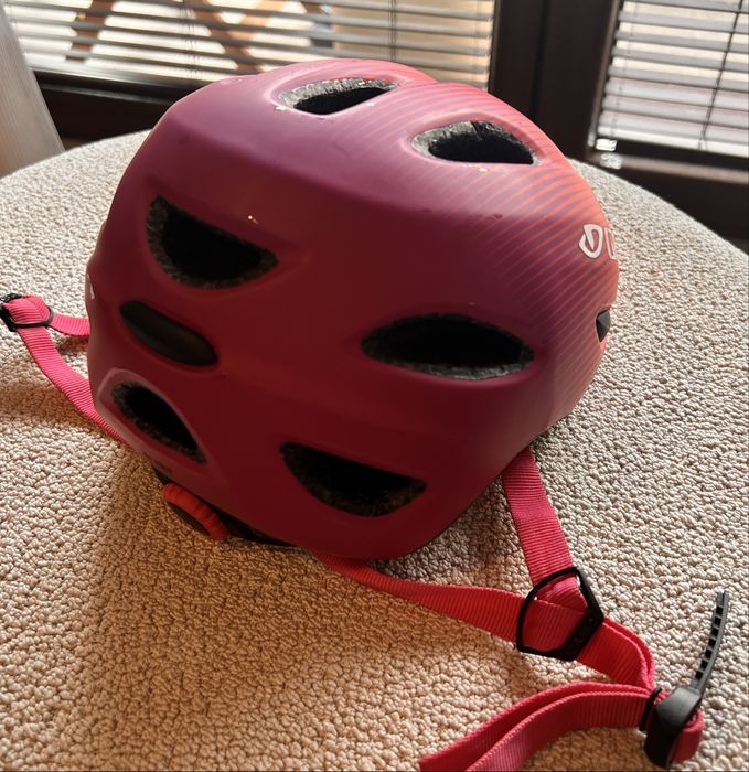 Kask dziecięcy GIRO SCAMP S 49-53 fioletowo-różowy