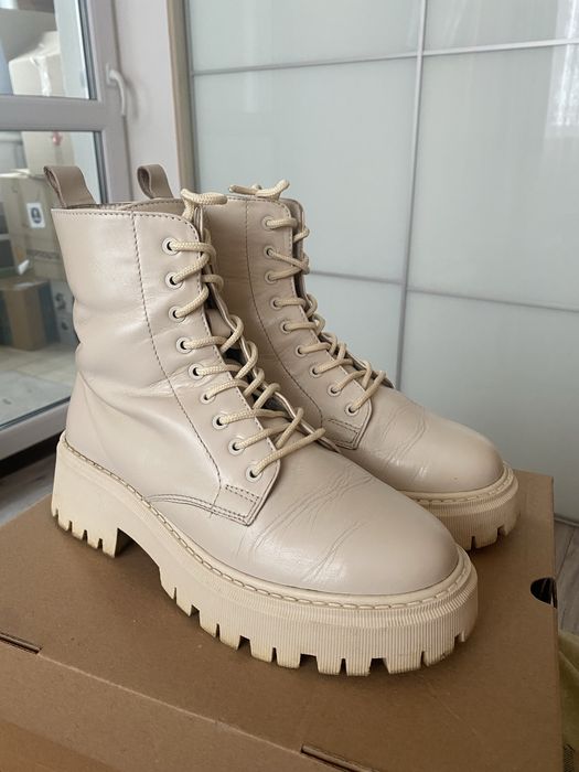 40 р. шкіряні молочні черевики з натуральним утепленням