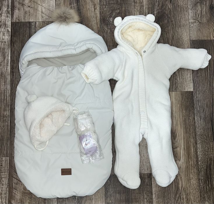 Зимний комплект (конверт+человечек на меху +шапка+варежки)