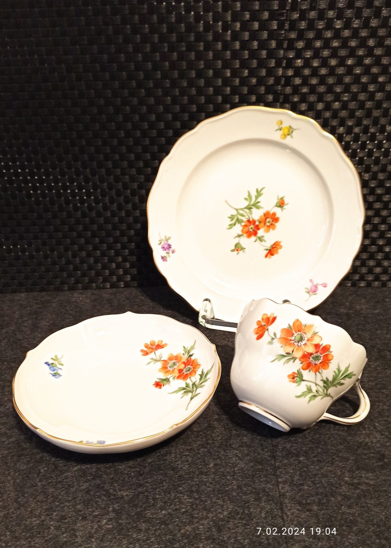 Porcelana MEISSEN TRIO Miśnia Dekor kwiatowy Królewska Manufaktura