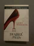 Diabeł ubiera się u Prady – Lauren Weisberger (filmowa okładka)