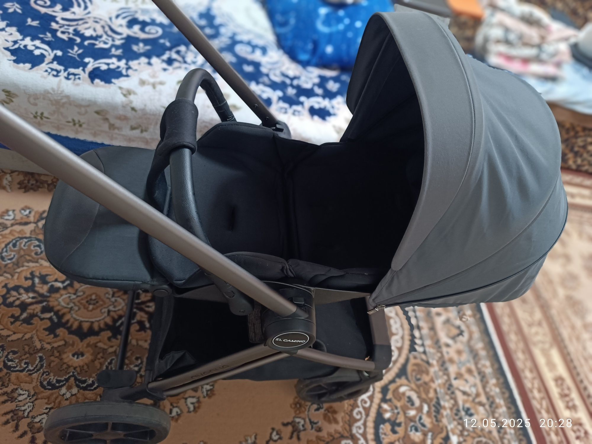 Коляска прогулочна El Camino з блоком від мами до мами