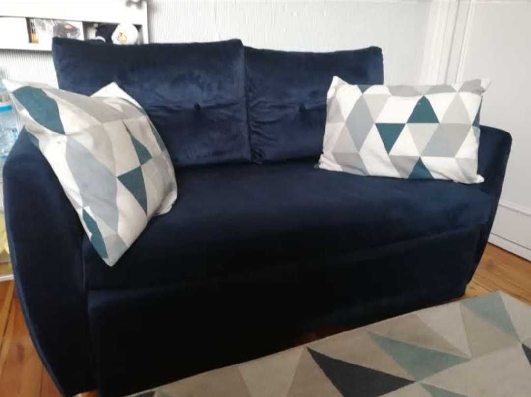 Mała Sofa rozkładana.