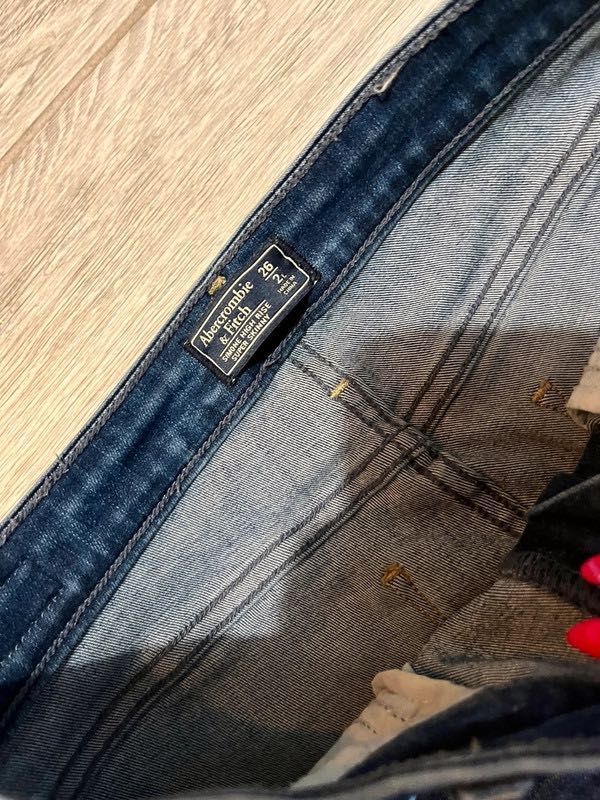 Abercrombie & Fitch spodnie jeansy damskie