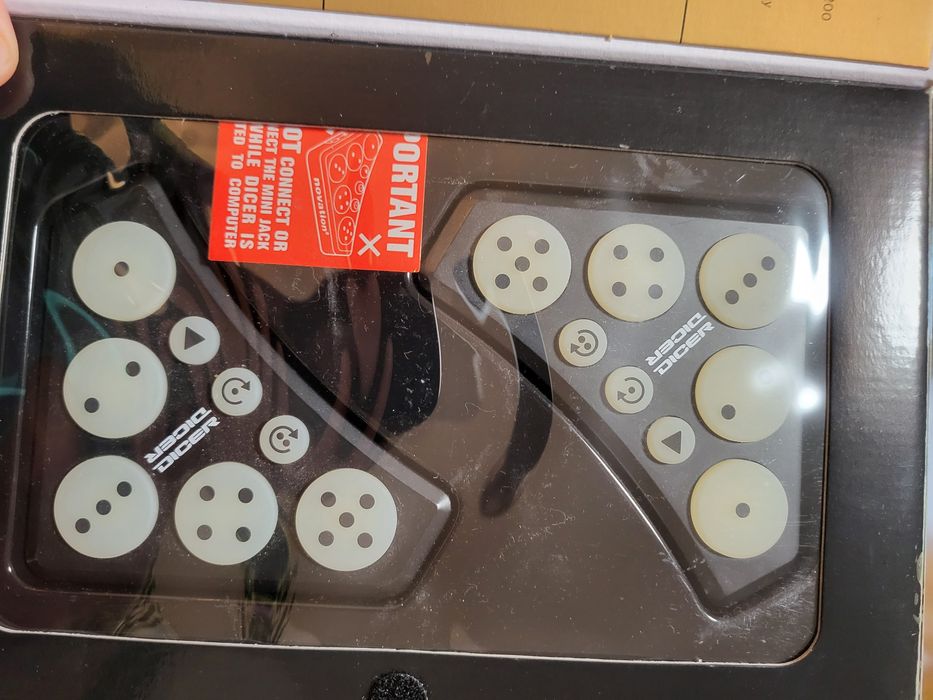 Novation Dicer – kontrolery DJ do Serato/Traktor – zestaw