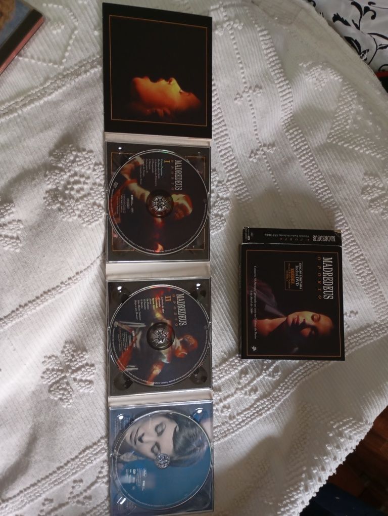 10€ negociável a unidade dvds originais MADREDEUS entrego em rio tinto