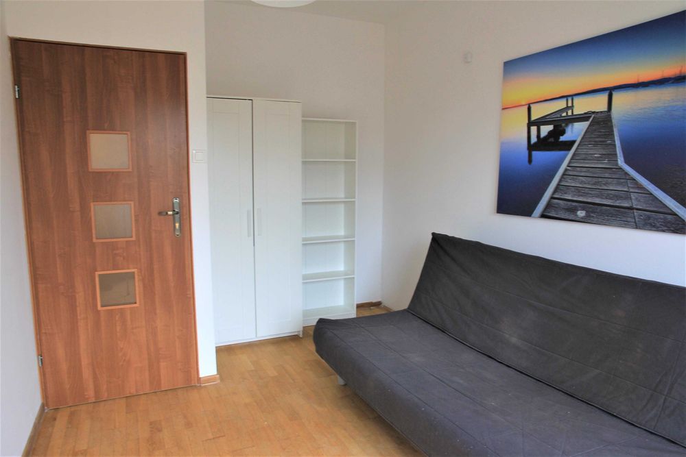 Duży pokój 1 os. z balkonem Powstańców Śl. metro Bemowo, same panie