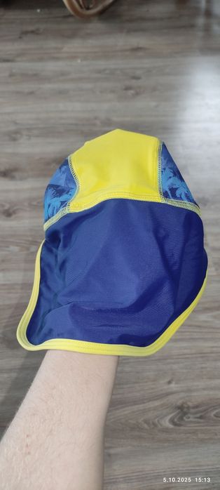 Czapka z daszkiem z ochroną na kark plażowa do wody minionki