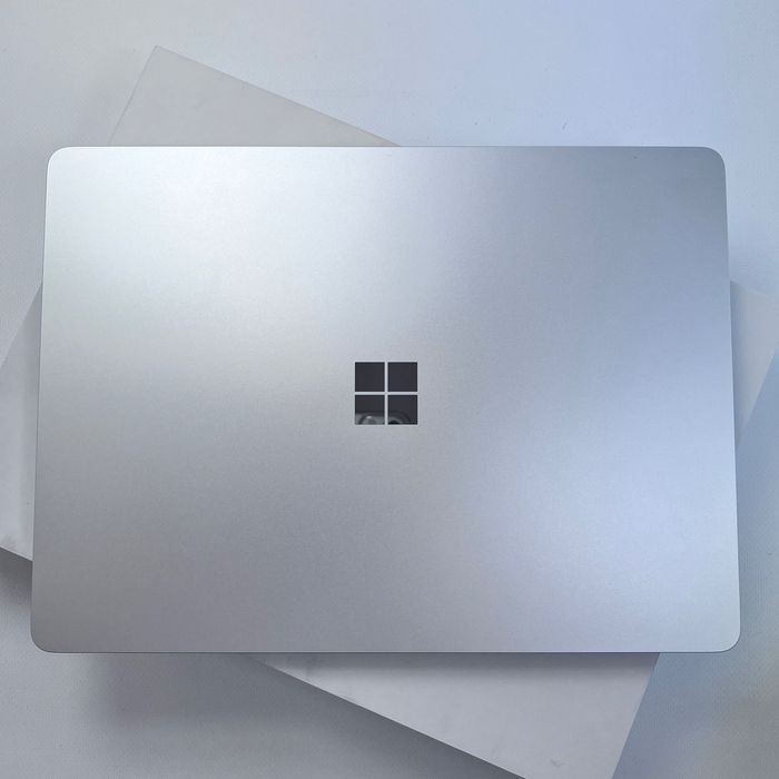 Microsoft Surface Laptop 7 Copilot+PC 13.8 X Elite/16/1TB Platinum