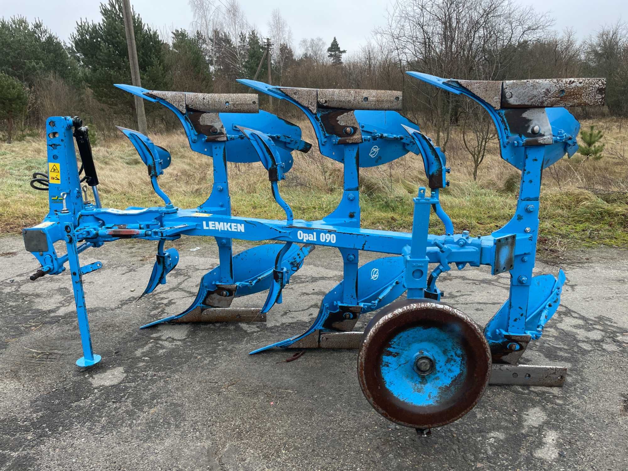 Плуг оборотний 3-корпусний Lemken opal  090 90 110