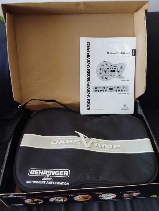 Pedaleira baixo Behringer Bass V-Amp