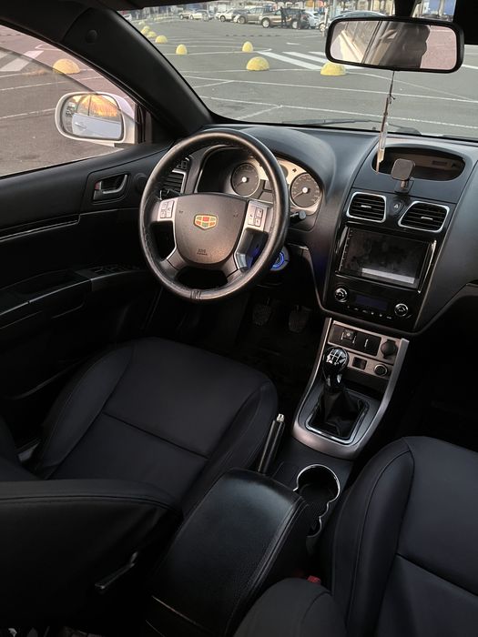 Geely Emgrand EC7 2012