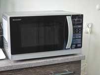 Kuchenka mikrofalowa Sharp [R642INW 800W GRILL 20L] 100% sprawna