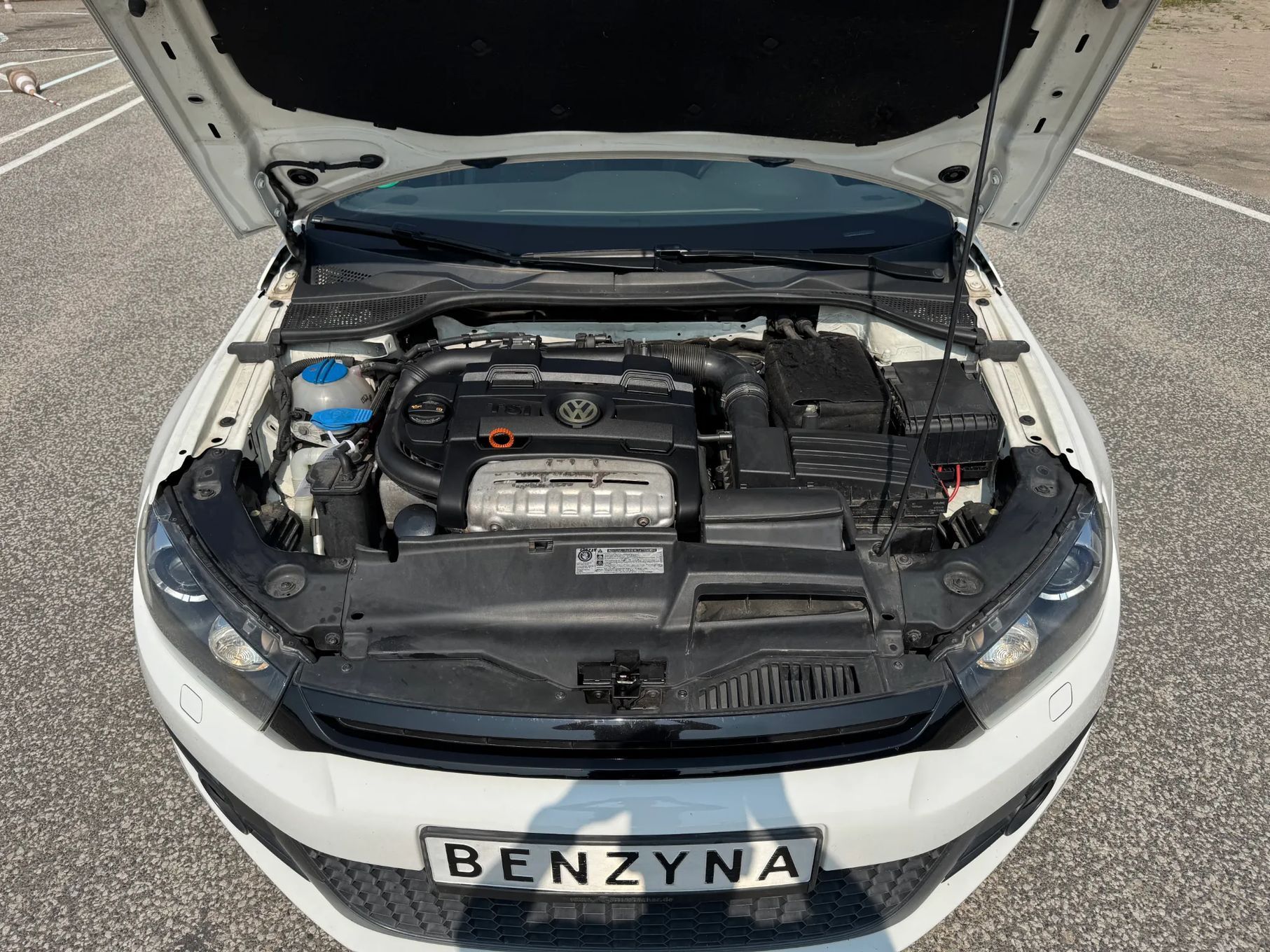 Volkswagen Scirocco Klimatronik Nawigacja Tempomat Xenon Szyberdach