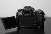 Canon 70D + Canon EF-S 10-18mm f/4.5-5.6 IS STM