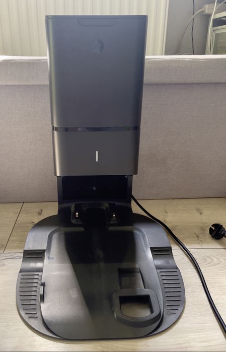 iRobot Roomba i7+ (model i7558) - używany, sprawny,