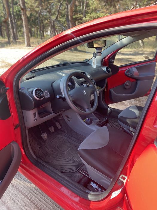 Продам автівку Peugeot 107 (механіка) 4,3л /100 км