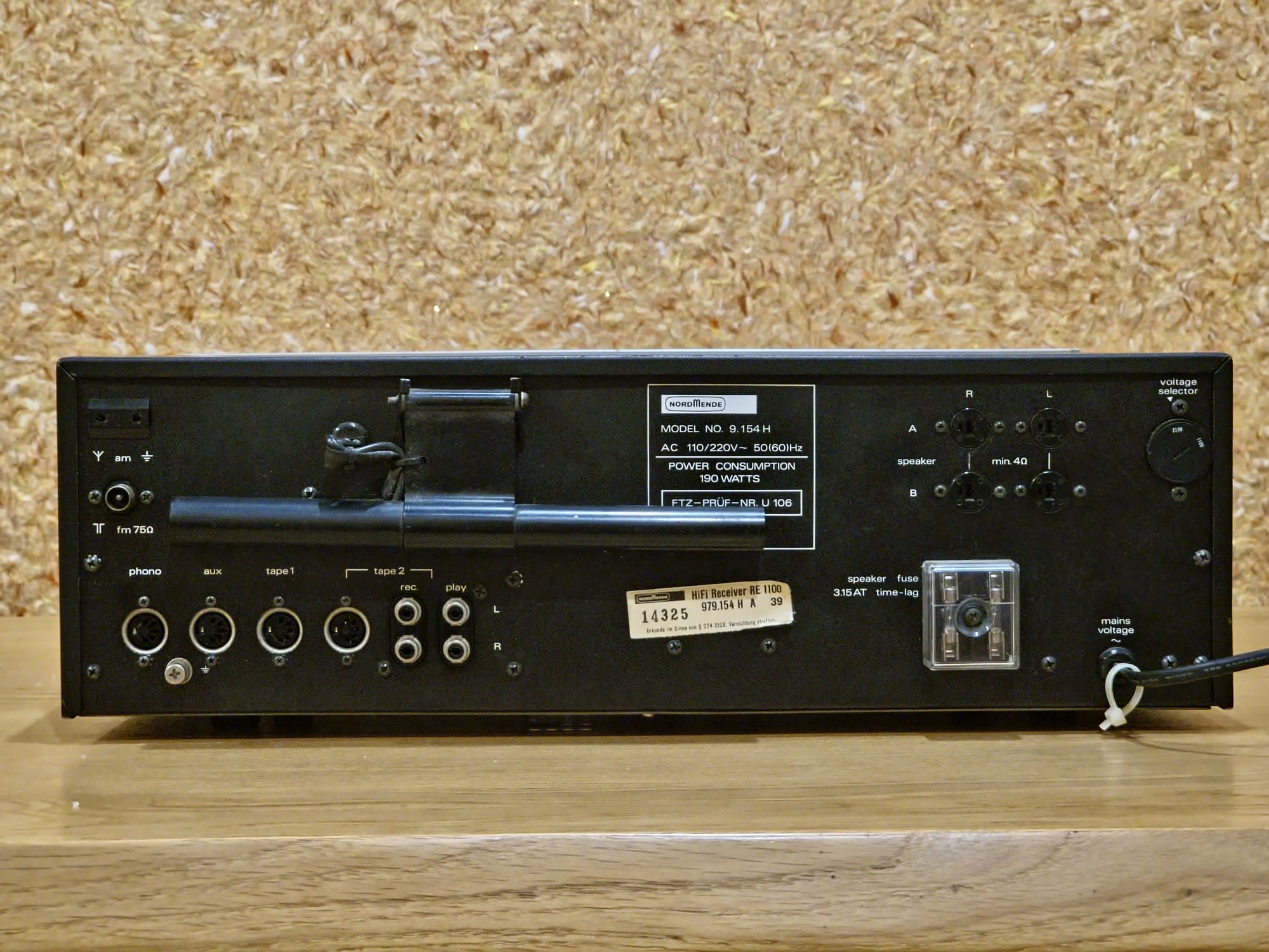 Ресивер Nordmende Hifi RE-1100 в дуже гарному стані