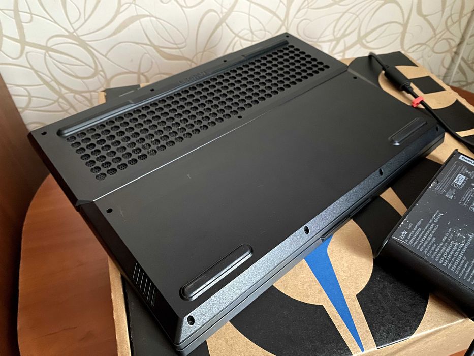 Lenovo Legion 5 (120Гц, i7-10750H, RTX 2060 6Gb,  32Гб DDR4, Wi-Fi 6 )