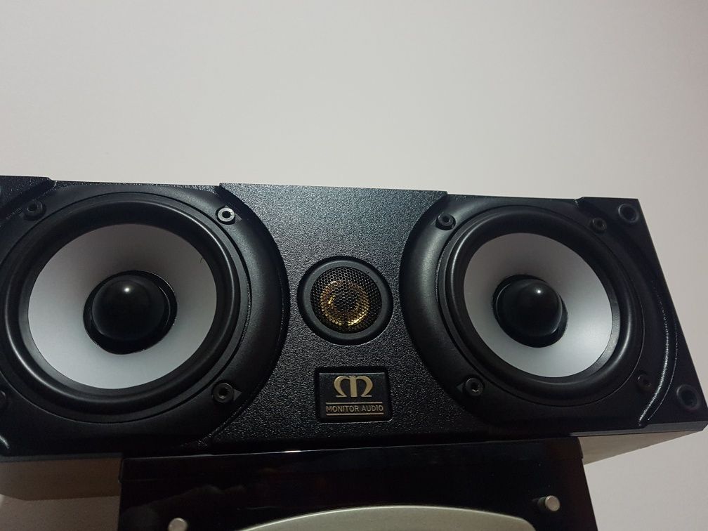 Monitor audio coluna central