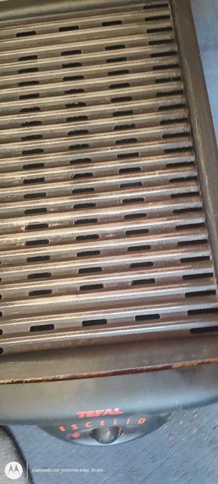 Vendo este grelhador para asar eléctrico