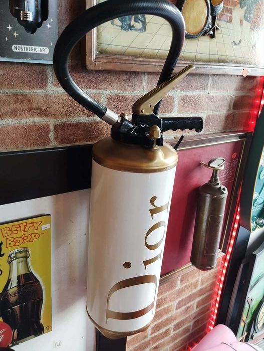 Extintor de Incêndio Decorativo