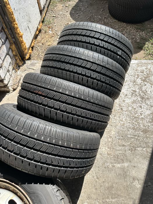 205/45 R16 Vredestein Quatrac 5  /4шт./зима/комплект/