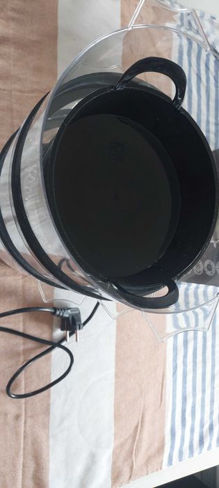 Russell Hobbs  Kompaktowy parowar Matte Black