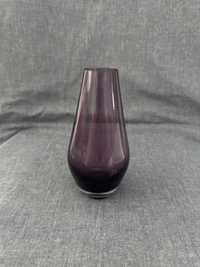 Fioletowy wazon vintage bakłażan