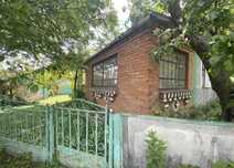Продаж будинку  з мальовничою природою