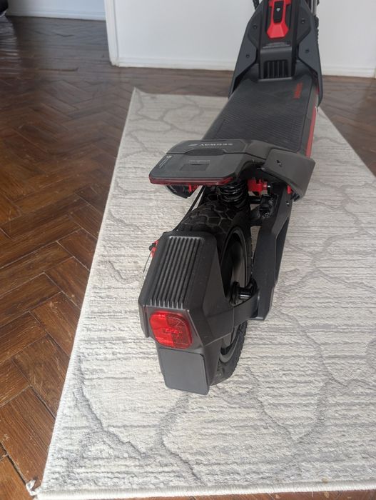 Trotinete Segway ZT3 pro range 70km, potência 1600 W