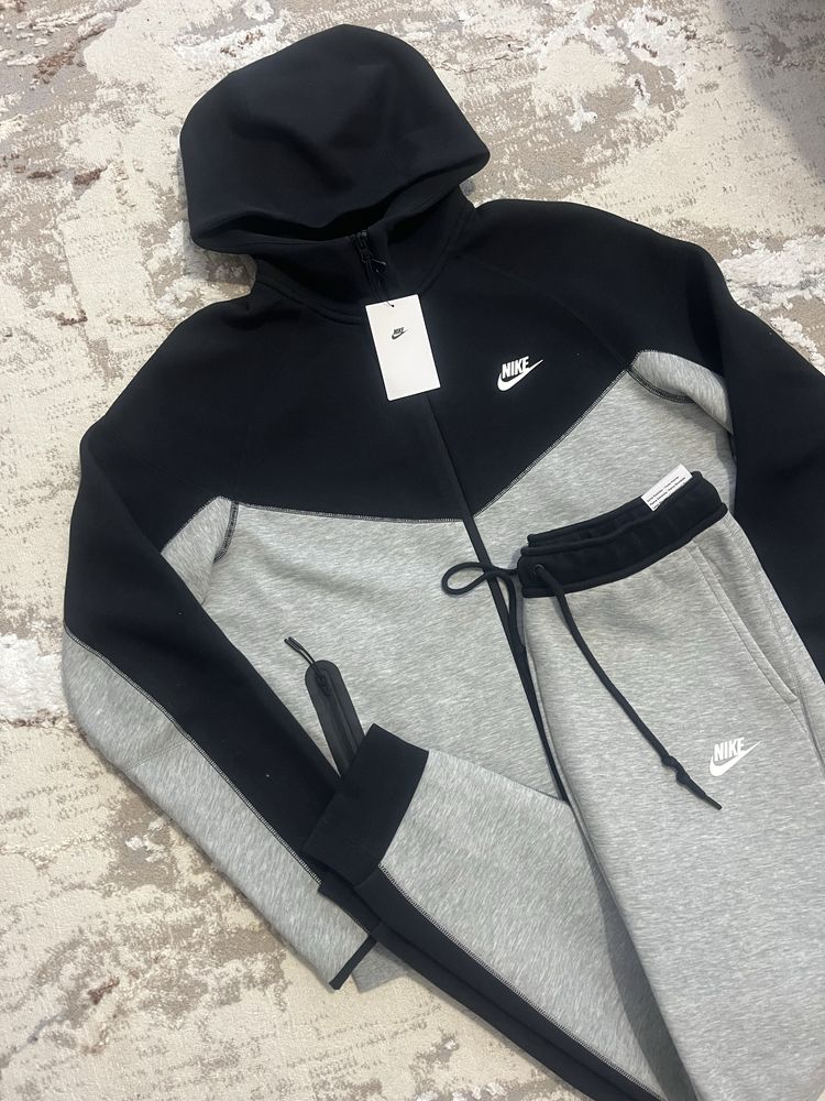 Костюм nike tech fleece original M