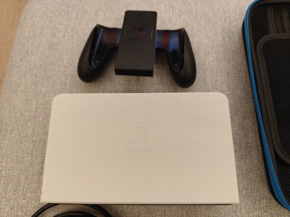 Nintendo Switch OLED + Karta microSD 512 GB