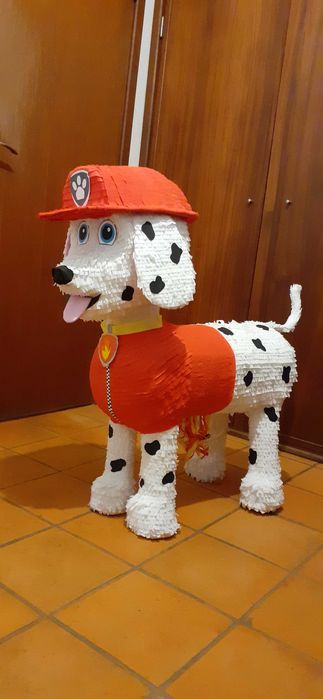 Pinhatas gigantes para bater o puxar.