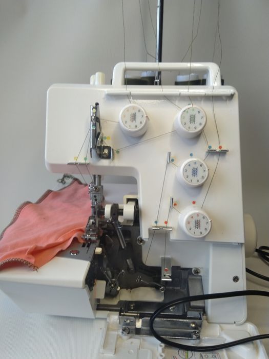 Оверлок Bernette for Bernina Funlook 006D