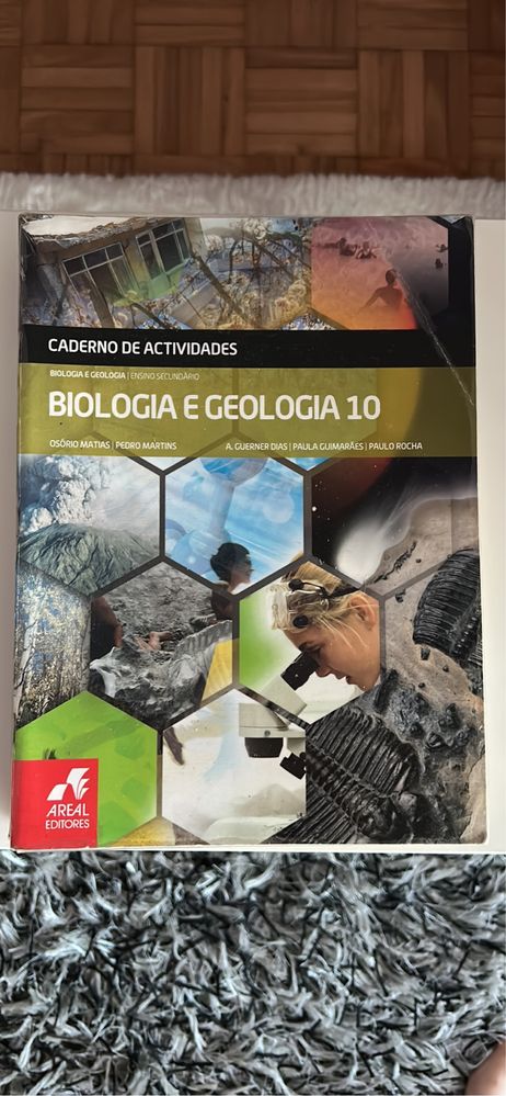 Manuais de biologia e geologia 10 ano