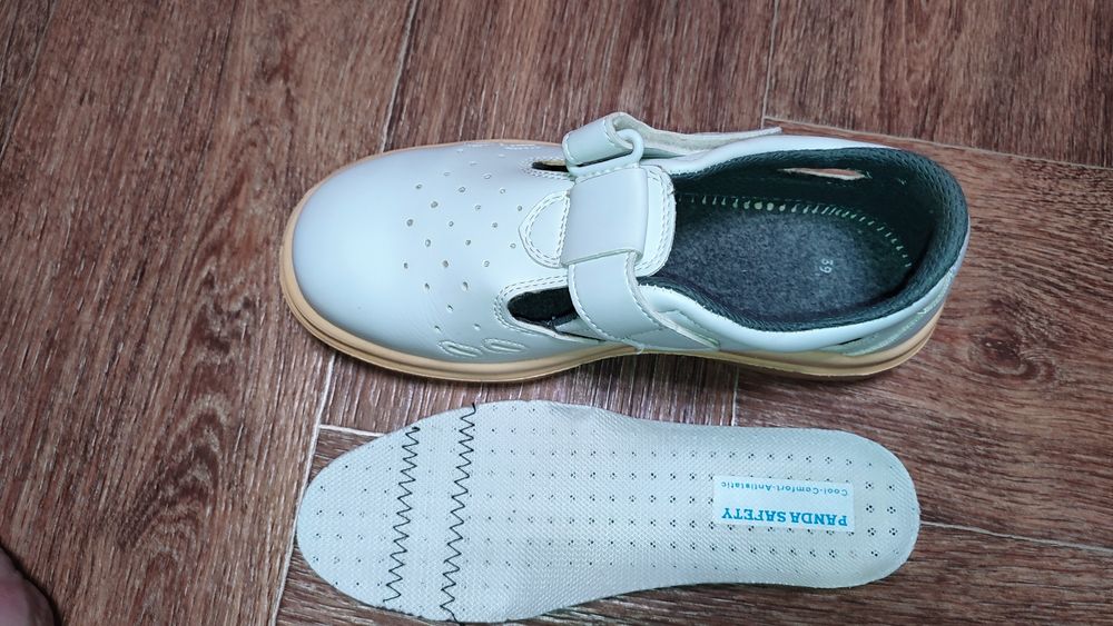 Професійні черевики 39р