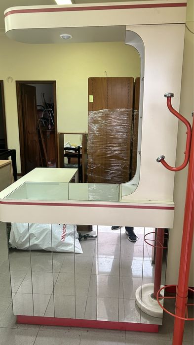 Mobilia de salao de cabelereiro