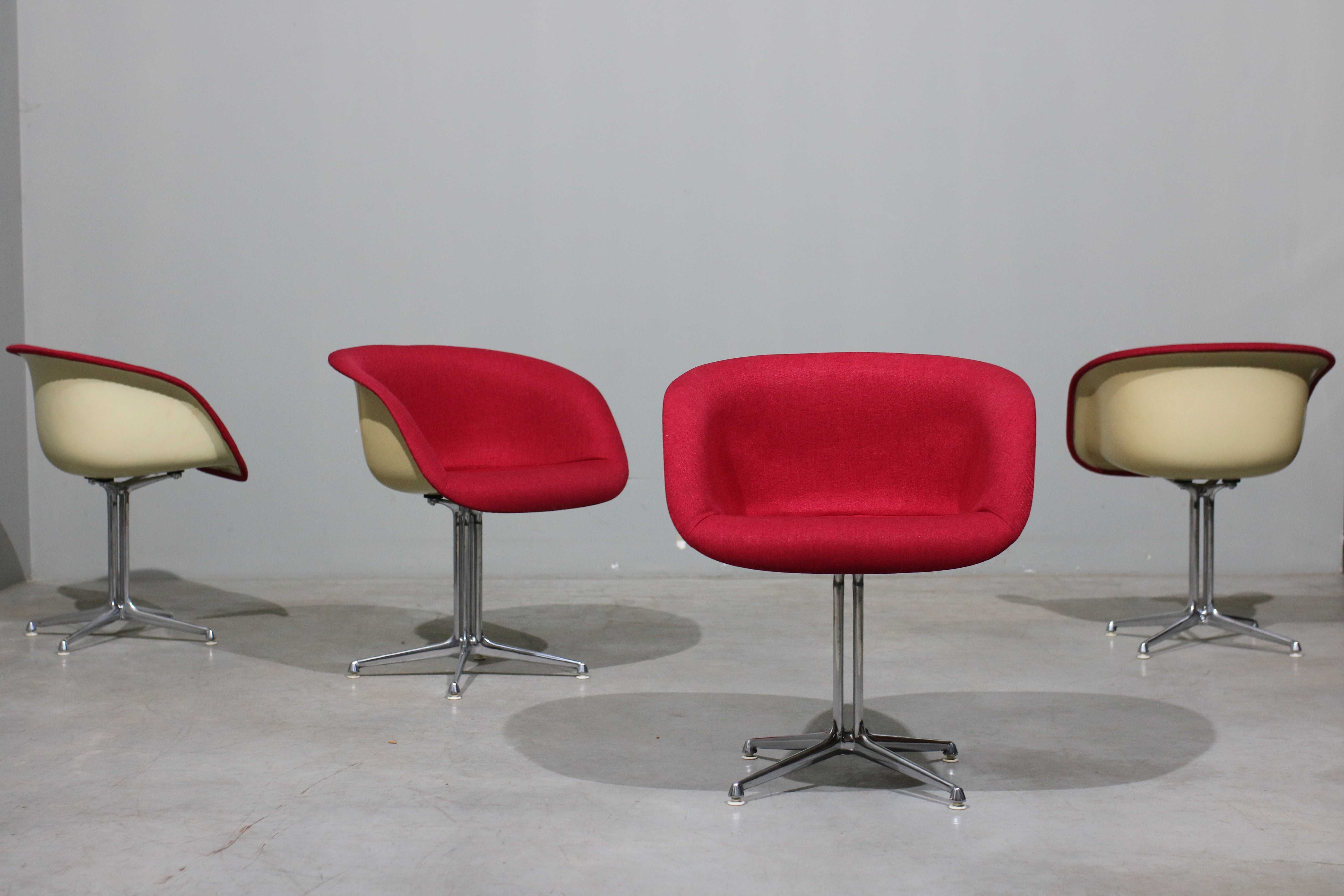 Cadeiras Charles and Ray Eames modelo "La Fonda" | Herman Miller